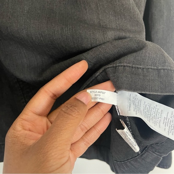 Madewell Denim Collarless Popover Shirt in Shrader Wash - Picture 7 of 9